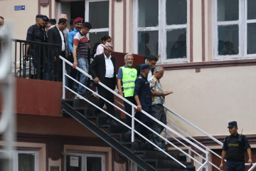 हिरासतमुक्त भएपछि मिश्रले भने– लडाइँ बाँकी छ, धेरै खुसी हुँदिनँ