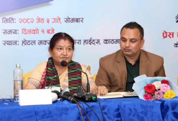 प्रधानमन्त्रीपत्नी राधिका भन्छिन्– केपी सरलाई सुधार्न सक्छु भन्ने लाग्दैन