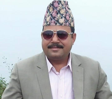 २३ आरोप लगाउँदै एमाले कैलालीका अध्यक्ष थापालाई सोधियो स्पष्टीकरण 