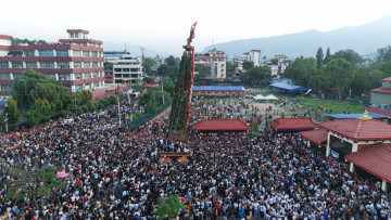 जावलाखेल पुर्‍याइयो रातो मच्छिन्द्रनाथको रथ [तस्वीरहरू]