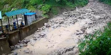 बाढीले क्षति पुर्‍याएपछि रेलेखोला जलविद्युत् आयोजना बन्द
