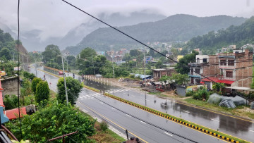 देशभर विभिन्न स्थानमा वर्षा र पहिरोका कारण १९ वटा सडकखण्डमा सवारी अवरुद्ध