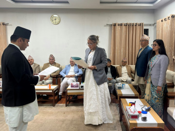 नवनियुक्त महान्यायाधिवक्ता कँडेलले लिए शपथ