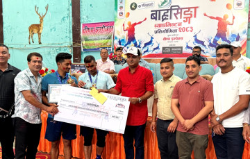 राम र राजेन्द्रकाे जाेडीले जित्याे बाह्रसिङ्गा ब्याडमिन्टन प्रतियोगिताको उपाधि