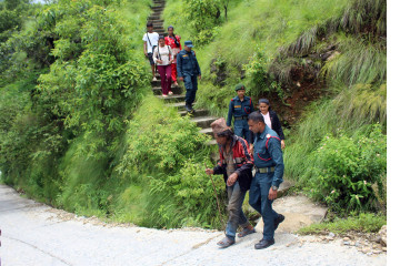 ओडारमा बस्दै आएका राहुलको उद्धार