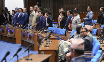 संसदमा विपक्षी दलहरूको अवरोध कायमै, बैठक भोलि दिउँसो १ बजेसम्मका लागि स्थगित