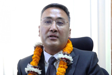 धितोपत्र बोर्डका अध्यक्ष श्रेष्ठले दिए राजीनामा