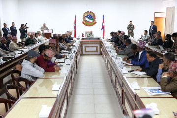 दलहरूसँग संवाद नगरी चुनाव सम्भव छैन : राधेश्याम अधिकारी