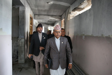 उच्चस्तरीय राजनीतिक वार्ता समितिद्वारा कांग्रेसको पार्टी कार्यालय अनुगमन (तस्वीरहरू)