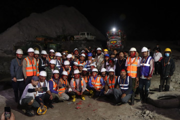 सभाखोला ‘बी’ जलविद्युत् आयोजनाको सुरुङ छिचोलियो