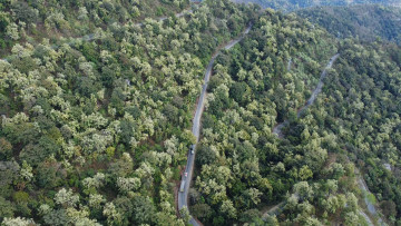 सुदूर पहाडको लाइफाइन सडक : ओली सरकारले ढाँट्यो, बालेनले बिर्सिए