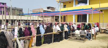 धनुषामा मतपेटिका ढुवानी तीव्र, आजै मतगणना सुरु गर्ने तयारी