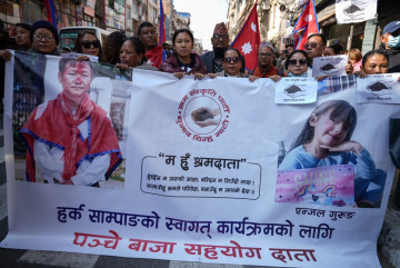 श्रम संस्कृति पार्टीको काठमाडौं, भक्तपुर र ललितपुरमा र्‍याली सुरु (तस्वीरहरू)