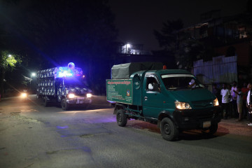 थापाथलीकाे सुकुम्बासी बस्ती खाली गर्न महानगर प्रहरीको माइकिङ (तस्वीरहरू)