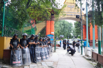 केहीबेरमा काठमाडाैं उत्रिँदै देउवा, विमानस्थलमा सुरक्षा कडा [तस्वीरहरू]