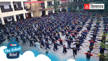 अंग्रेजीमा पढाइ हुने सरकारी विद्यालय रत्नराज्य, जहाँ भर्ना हुन हजारौंले प्रतिस्पर्धा गर्दा थोरैले मात्र पढ्न पाउँछन्