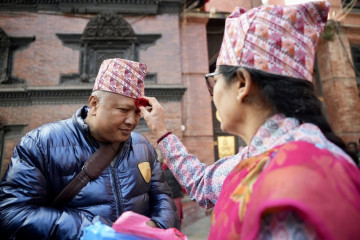 यसरी मनाइयो काठमाडौंमा राष्ट्रिय पोशाक र टोपी दिवस (तस्वीरहरू)