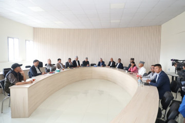 एमाले सचिवालय बैठक २ घण्टादेखि जारी