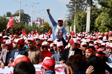 ‘भोलेन्टियर फोर्स’ घोषणाअघि एमालेको र्‍‍याली (तस्वीरहरू)