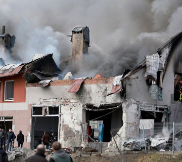 पूर्वी युक्रेनमा रुसको बृहत् हमला, जेलेन्स्की भन्छन्- डटेर लड्दैछाैँ