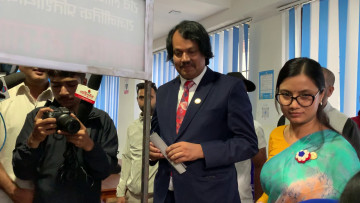 सीके राउतले गरे रविको पक्षमा हस्ताक्षर