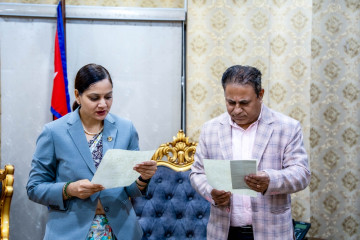 स्वास्थ्य बीमा बोर्डको अध्यक्षमा डा. सुवास प्याकुरेल नियुक्त