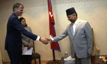 कार्यवाहक राष्ट्रपति यादव र जर्मन राजदूत भोल्जबीच शिष्टाचार भेट