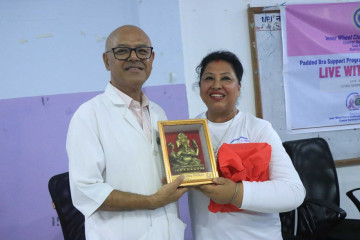 स्तन क्यान्सर जितेका महिलाका लागि चितवनमा नेपालमै पहिलो प्याडेड ब्रा सपोर्ट कार्यक्रमको आयोजना