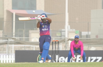 नेपालद्वारा यूएईसामु २ सय ४० रनको लक्ष्य प्रस्तुत
