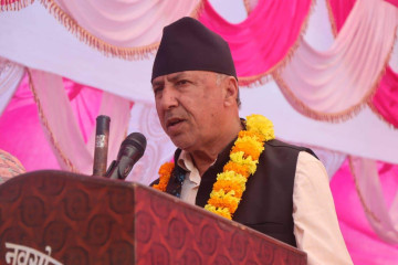 केन्द्रको निर्णयविपरीत कांग्रेसका प्रदेश सांसद रज्जाक प्रतिनिधिसभा चुनावका लागि सिफारिस