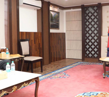 प्रधानमन्त्री देउवा र सभामुख सापकोटाबीच भेट 