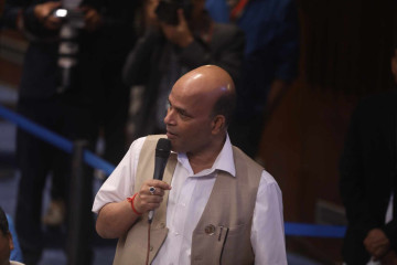 बालेनलाई अमरेशको चेतावनी– हिम्मत छ भने सिंहदरबार भत्काएर देखाऊ