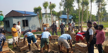 सशस्त्र प्रहरीद्वारा कुखुराका चल्ला बरामद