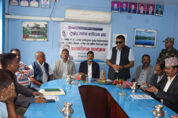 सुर्खेत विमानस्थल विस्तारको विकल्प छैन : अर्थमन्त्री शर्मा 