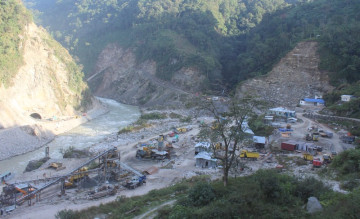 अरुण जलविद्युत् आयोजना प्रभावितलाई १८ करोड मुआब्जा वितरण