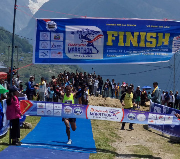 अन्नपूर्ण म्याराथनको उपाधि जुम्लाका धिरबहादुर र गणनालाई