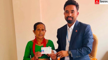 आमाको नागरिकतामा छोराको हस्ताक्षर