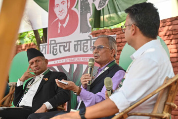 पूर्वराजाप्रति संकेत गर्दै बाबुरामले भने- शक्ति केन्द्रको चाकडी गरेका छन् साथीहरूले थाहा पाएनन्
