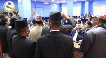 बागमती प्रदेशसभा बैठकमा एमाले र राप्रपाको अवरोध