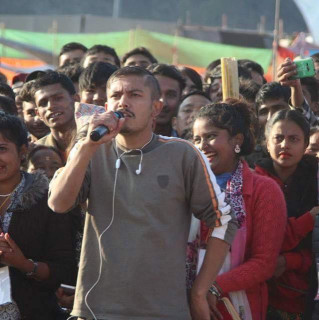 आफ्नै प्रोडक्सनमा फिल्म बनाउँदै बले