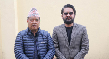 एमाले नेता महेश बस्नेतलाई किन भेटे बालेनले ?