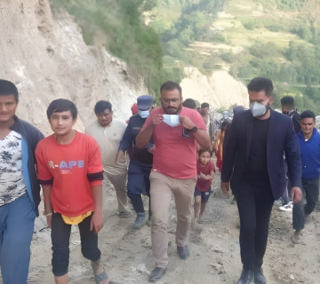 ल्याण्डफिल्ड साइडको अवलोकनका लागि बन्चरेडाँडा पुगे बालेन