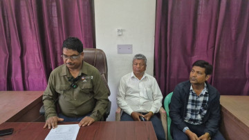 भिरबाट सिंगै टेम्पो फालेपछि वन कार्यालयले भन्यो– फलामे अस्थिपञ्जर दुर्घटनावश भिरबाट खस्न पुग्यो