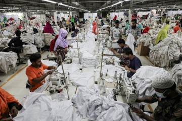 अमेरिकाले बंगलादेशमाथिको भन्सार कर १९ प्रतिशतमा झार्‍यो