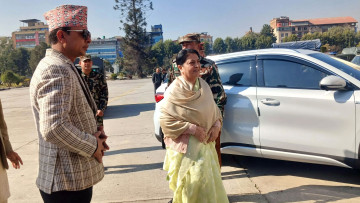 संसद भवन अवलोकन गर्न नयाँ बानेश्वर पुगिन् पूर्वराष्ट्रपति भण्डारी (भिडियोसहित)