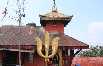यौन दुर्व्यवहारको आरोपमा भैरवस्थान मन्दिरका मूल पुजारी निलम्बित