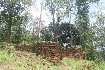 भानुभक्तको यो खण्डहर घर, जसले सरकारलाई गिज्याइरहेको छ