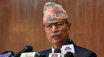 प्रधानमन्त्री देउवालाई भीम रावलको प्रश्न- चुनावमा गरेका वाचा यति चाँडै किन भुलेको ?