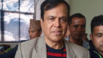 बागमती प्रदेशसभाका सभामुख भुवनकुमार पाठकले राजीनामा दिए