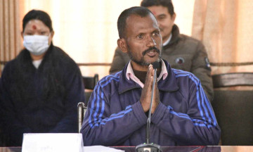 प्रस्तावित न्यायाधीशविरुद्ध संसदीय समितिमा आरती साहका बाबु भन्छन्- न्याय परिषद्‌मा उजुरी दिएँ, सुनुवाइ भएन